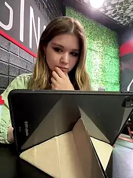 StripChat PumaShyXD is Freechat PumaShyXD — DAY GOAL TIP 333 for 10 VIDEOS